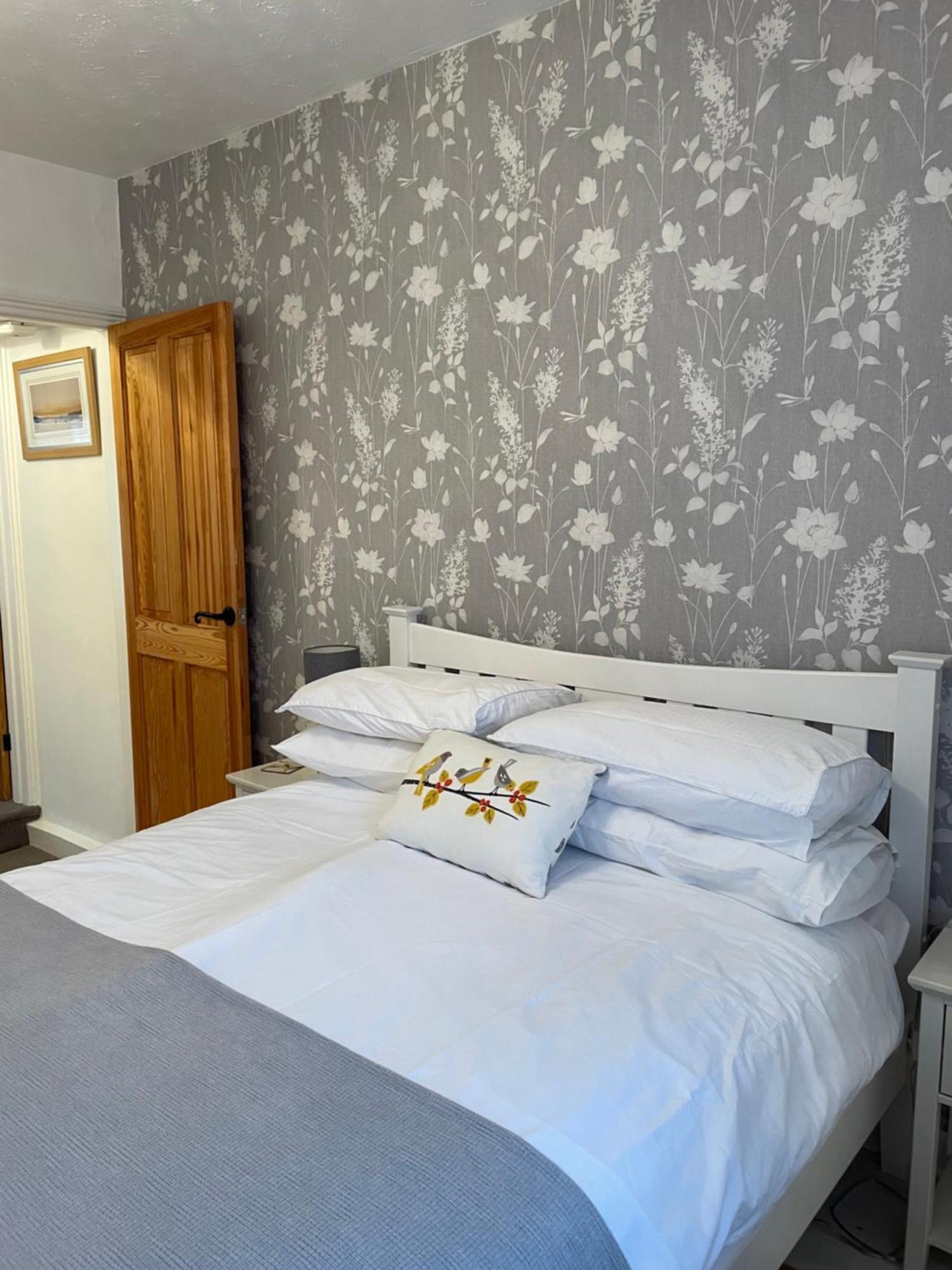 Trout Cottage Mijas Costa Ngoại thất bức ảnh